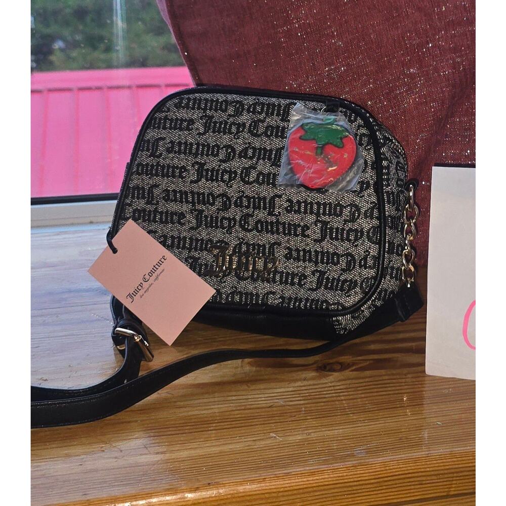 🍓 Juicy Couture Freshly Picked Strawberry Camera Bag – New With Tags 🍓